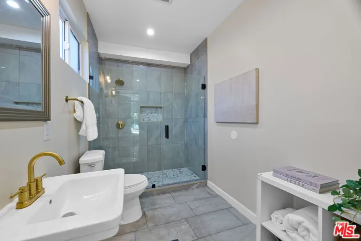 12209 Havelock Avenue, Culver City, California 90230