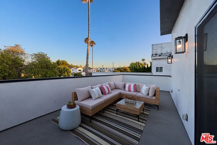 12209 Havelock Avenue, Culver City, California 90230