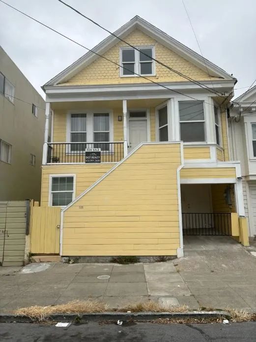 688 Morse St
