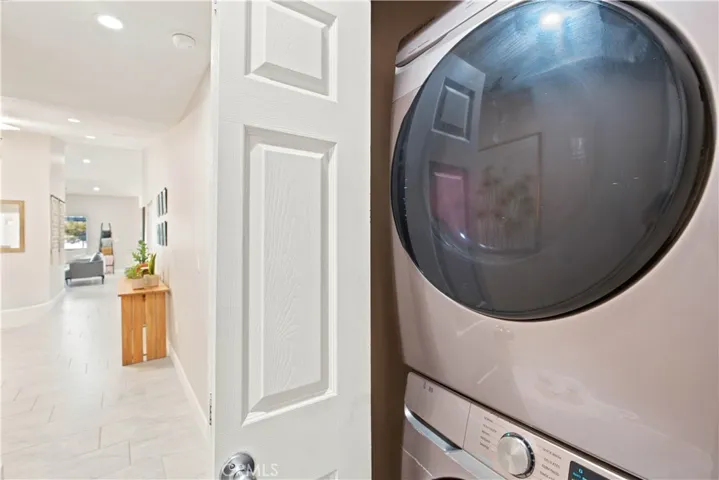 16346 Teton, Victorville, California 92395