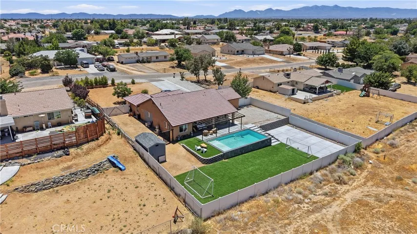 16346 Teton, Victorville, California 92395