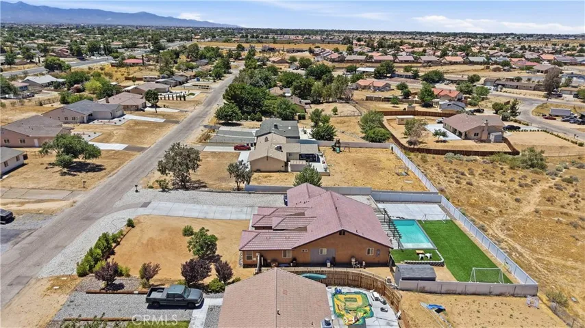 16346 Teton, Victorville, California 92395