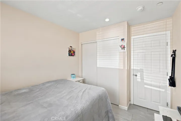16346 Teton, Victorville, California 92395