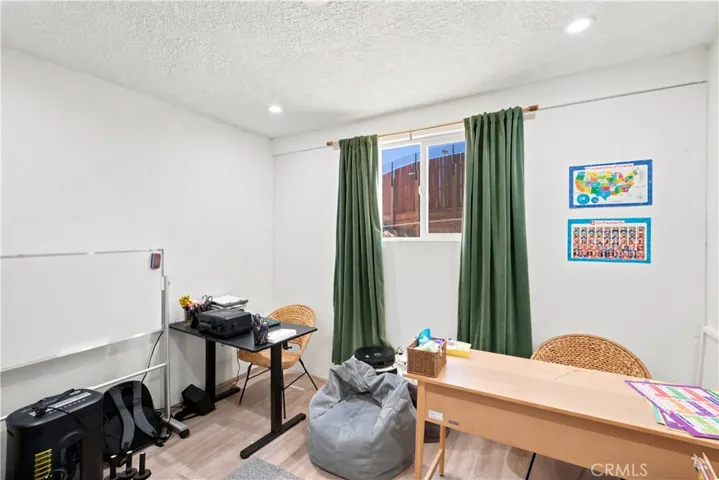 16346 Teton, Victorville, California 92395