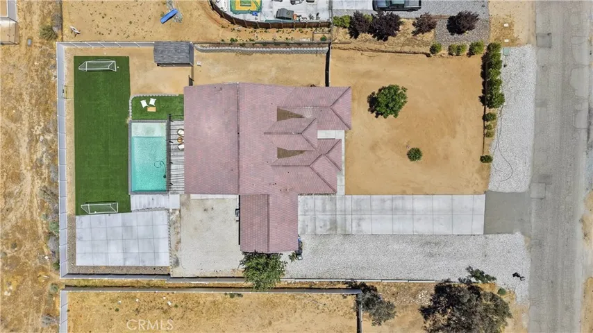 16346 Teton, Victorville, California 92395