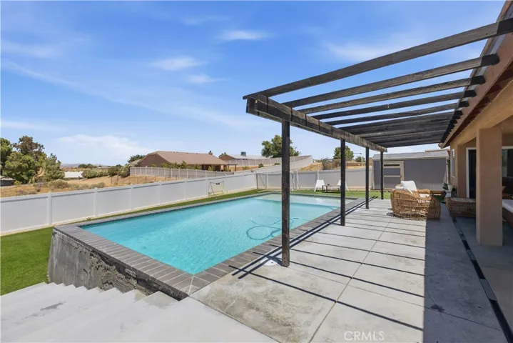 16346 Teton, Victorville, California 92395
