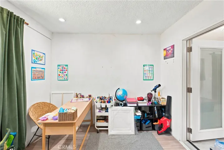 16346 Teton, Victorville, California 92395