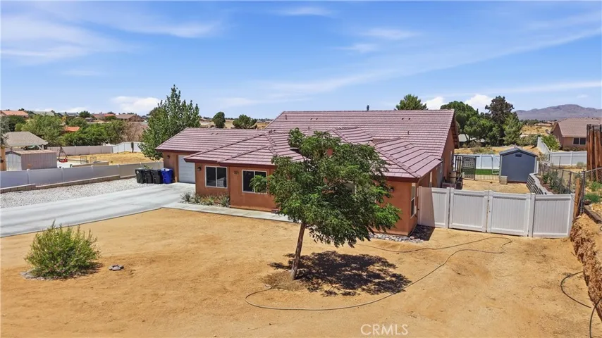 16346 Teton, Victorville, California 92395