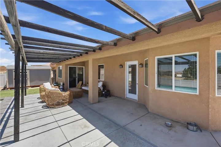 16346 Teton, Victorville, California 92395