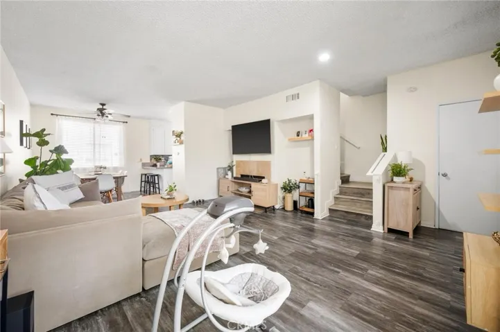 13901 Olive View Lane 42, Sylmar, California 91342