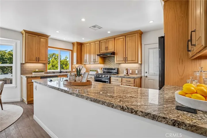 522 S Francisca Avenue, Redondo Beach, California 90277