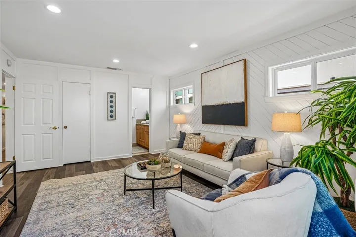 522 S Francisca Avenue, Redondo Beach, California 90277