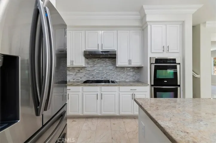 2417 Lenai, Corona, California 92879