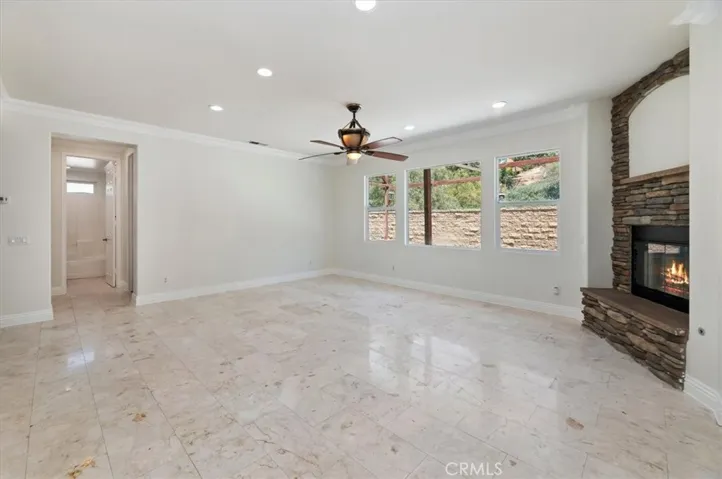 2417 Lenai, Corona, California 92879
