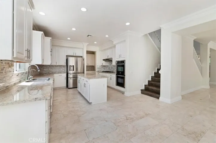 2417 Lenai, Corona, California 92879