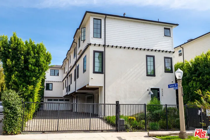 5330 Agnes Avenue 1/2, Valley Village, California 91607