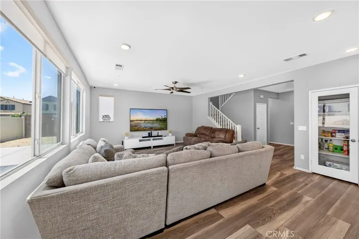 6112 Knoll Place, Banning, California 92220