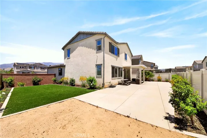 6112 Knoll Place, Banning, California 92220