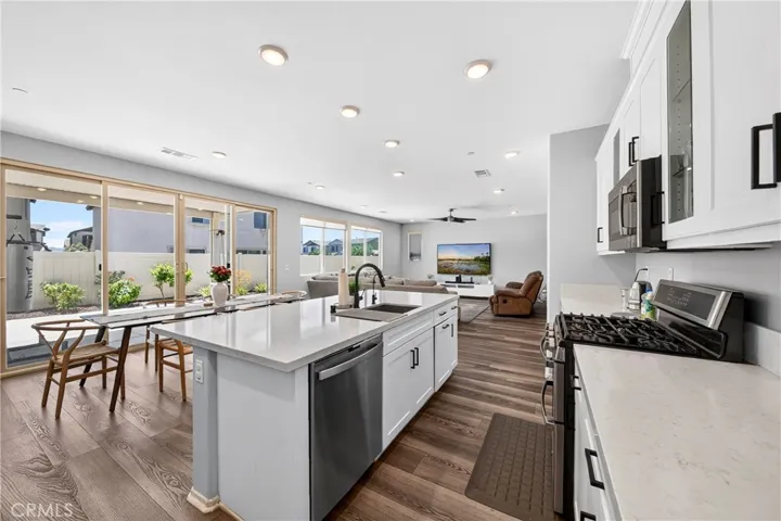 6112 Knoll Place, Banning, California 92220
