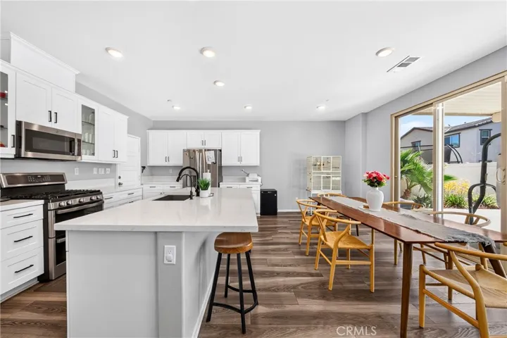 6112 Knoll Place, Banning, California 92220