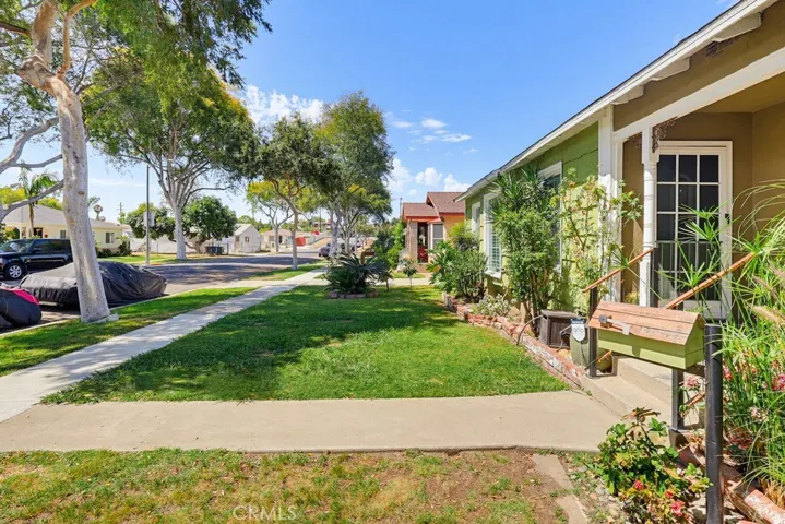 3324 Maine, Long Beach, California 90806