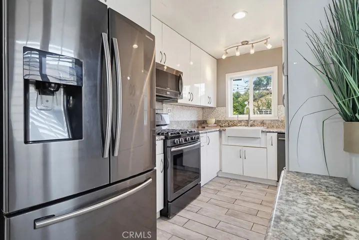 3324 Maine, Long Beach, California 90806