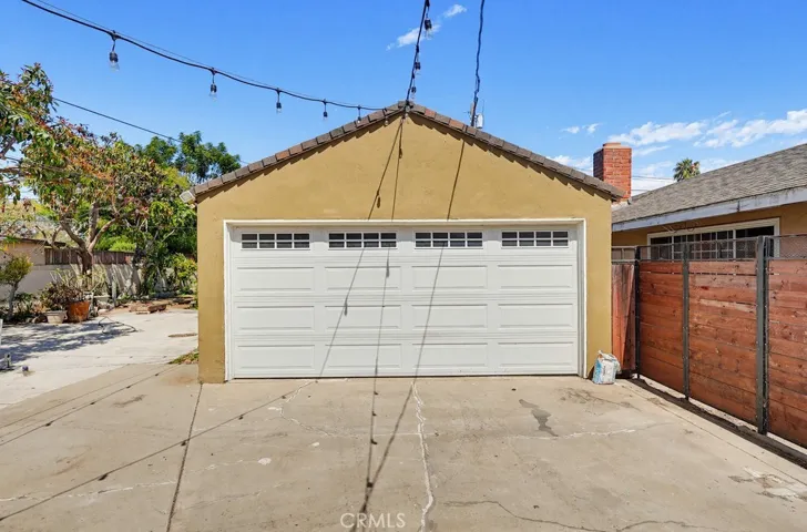 3324 Maine, Long Beach, California 90806