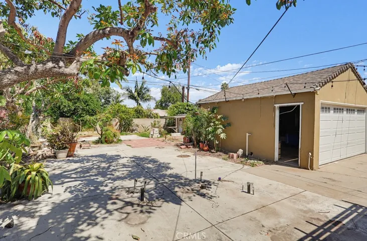 3324 Maine, Long Beach, California 90806