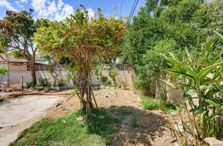 3324 Maine, Long Beach, California 90806