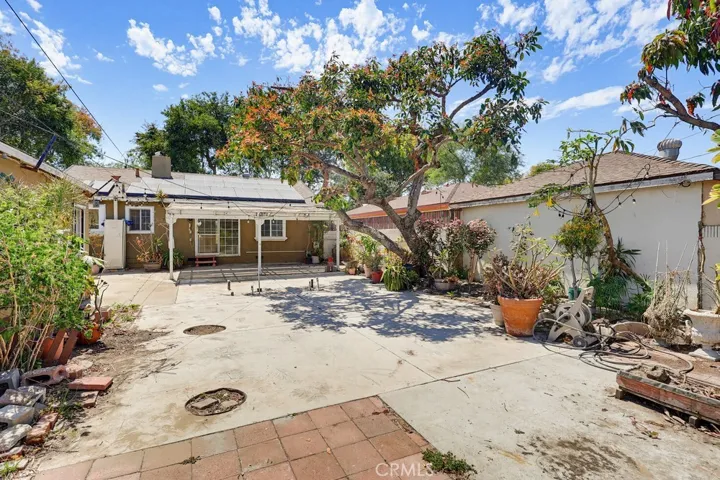 3324 Maine, Long Beach, California 90806