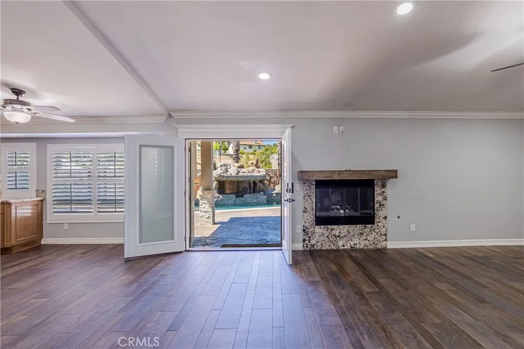 Main House Family Room to Back Yard