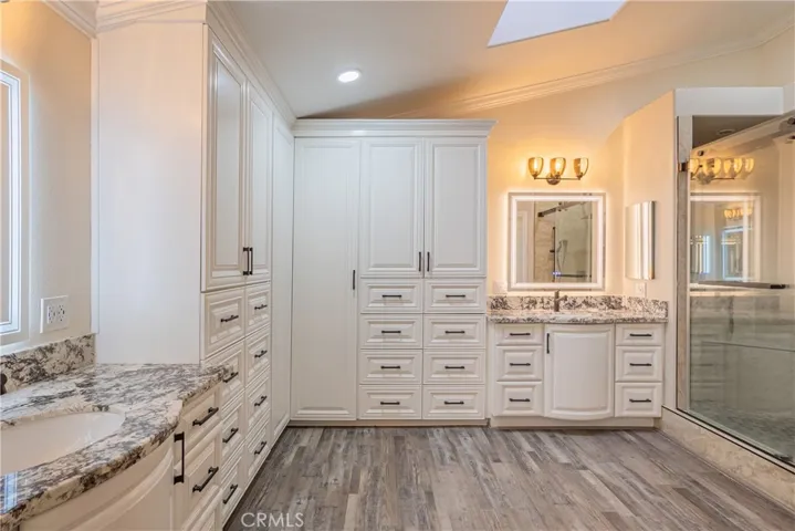 Main House Master Bathroom