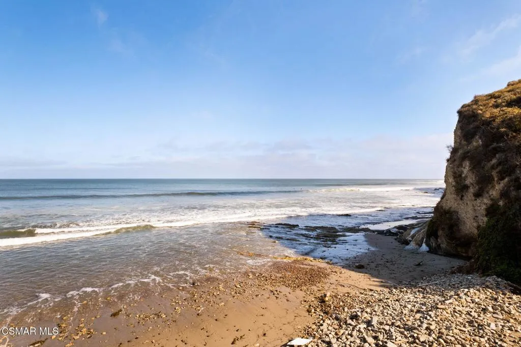 38-web-or-mls-28128-pacific-coast-hwy-un