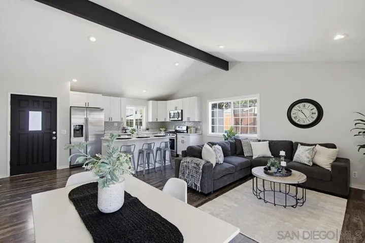 , Escondido, California 92027
