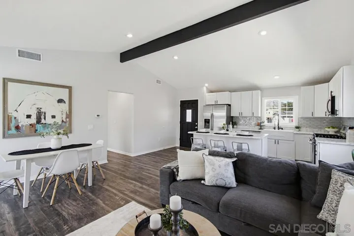 , Escondido, California 92027