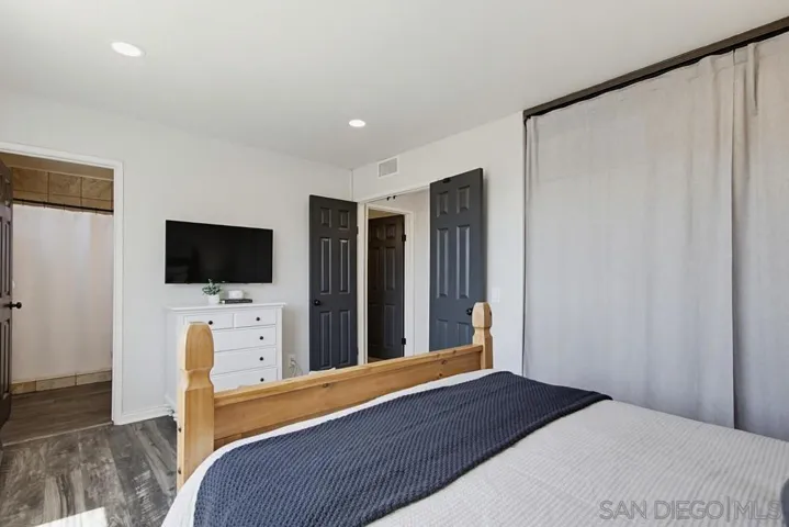 , Escondido, California 92027