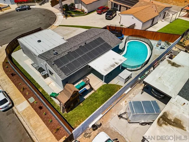 , Escondido, California 92027