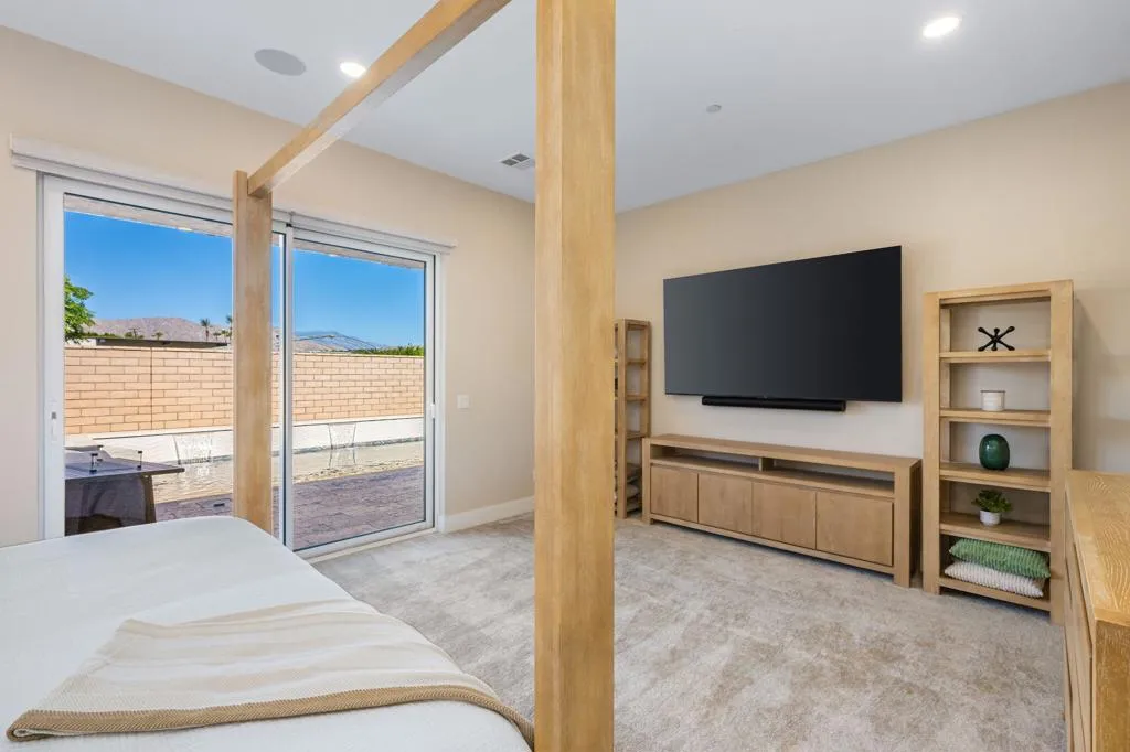 41-web-or-mls-BP_Marquis_0725_OPMG_041