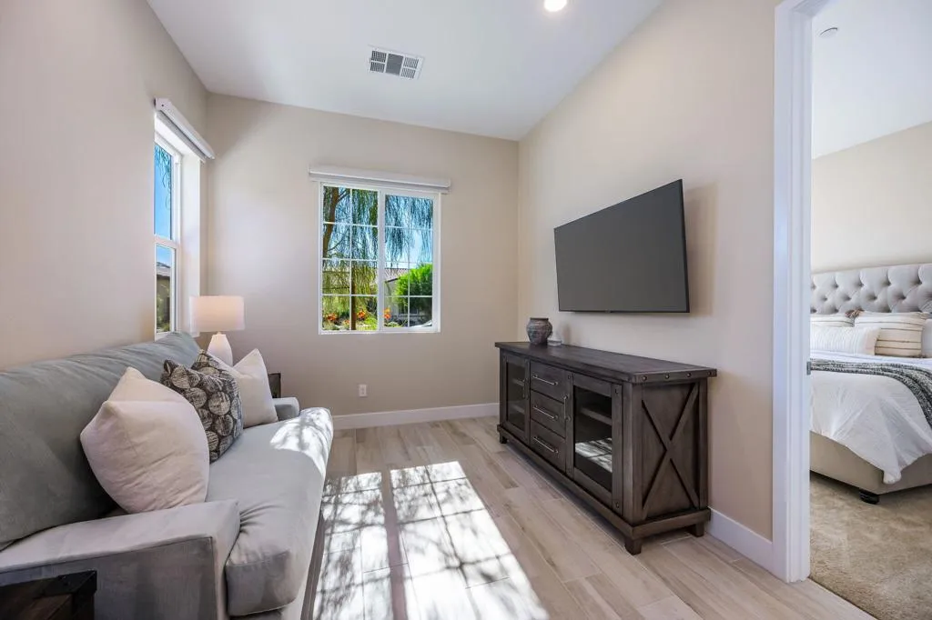 55-web-or-mls-BP_Marquis_0725_OPMG_055
