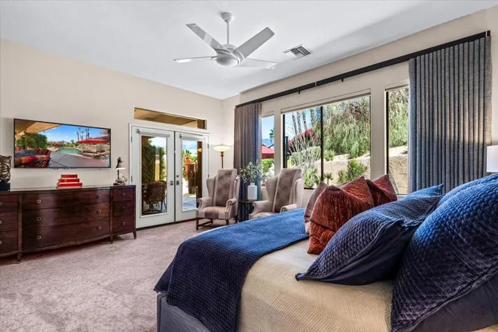 21-11 San Marino Cir-14