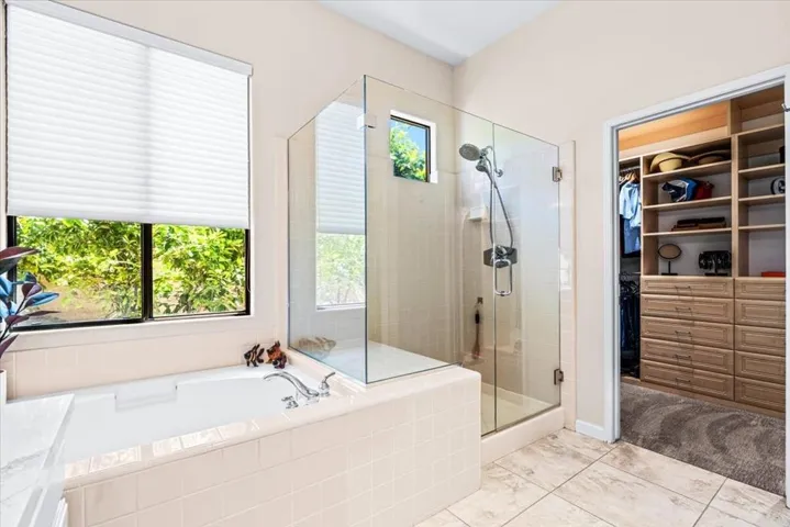 24-11 San Marino Cir-10
