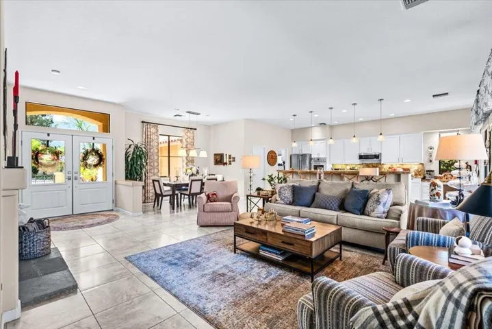 11-11 San Marino Cir-39