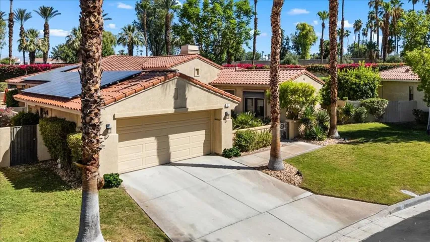 47-11 San Marino Cir-37 (Adv RT grn gras