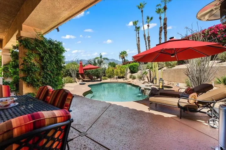 30-11 San Marino Cir-16 (Adv RT pool clr