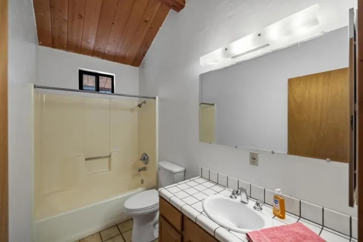 37840 Poppy Tree Lane, Carmel Valley, California 93924