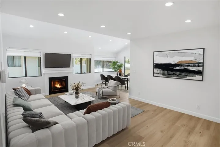 10566 Sunland 7, Sunland, California 91040
