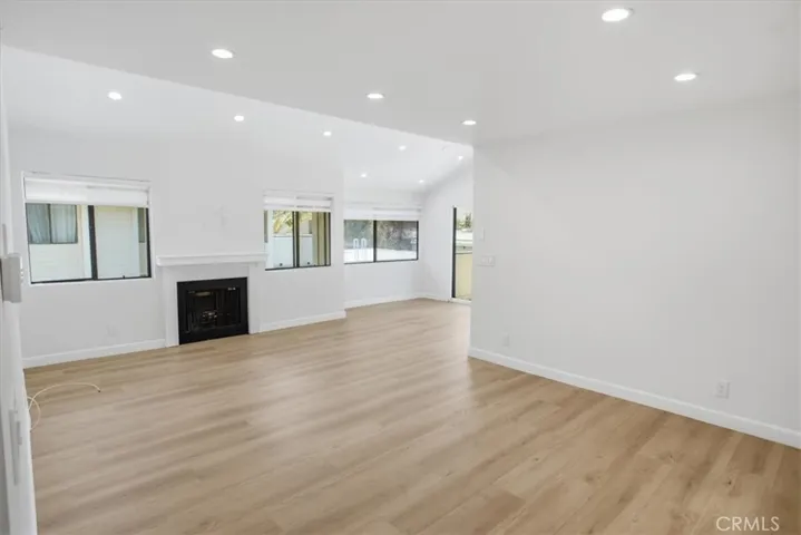 10566 Sunland 7, Sunland, California 91040