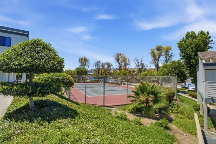 10566 Sunland 7, Sunland, California 91040