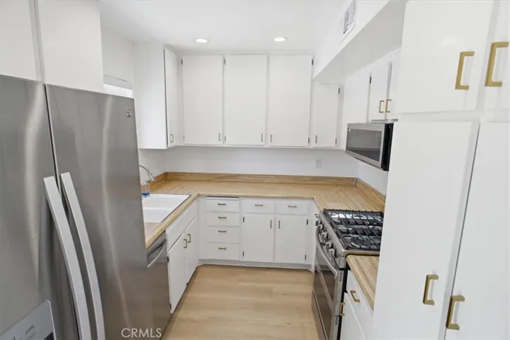 10566 Sunland 7, Sunland, California 91040