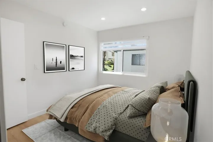 10566 Sunland 7, Sunland, California 91040
